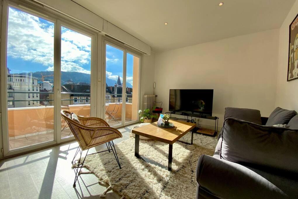 Apartament Toit-Terrasse Traversant Plein Centre 100M Du Lac Annecy Zewnętrze zdjęcie